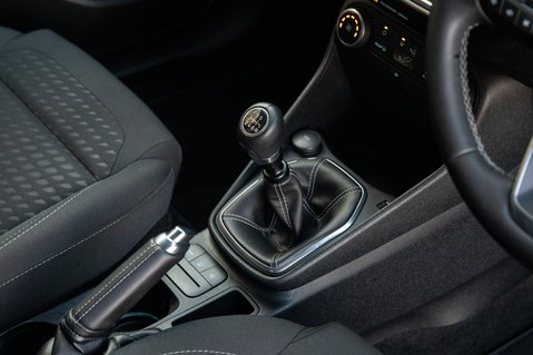 Ford Fiesta TITANIUM MHEV 30