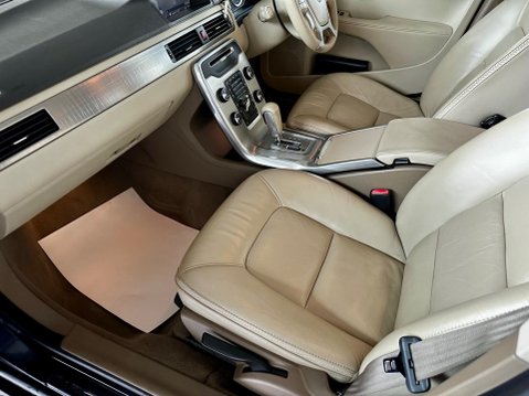 Volvo XC70 2.4 D5 SE Lux Geartronic AWD Euro 5 5dr 20