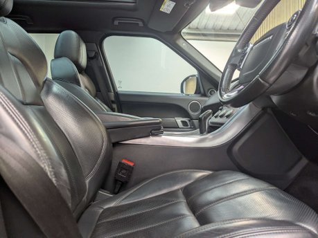 Land Rover Range Rover Sport 3.0 Range Rover Sport HSE SDV6 Auto 4WD 5dr 31