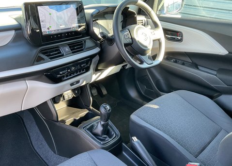 Suzuki Swift MOTION 11