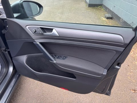 Volkswagen Golf MATCH TDI DSG 24