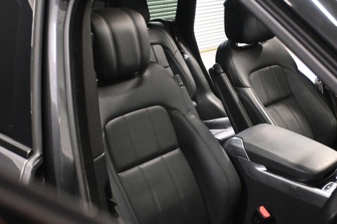 Land Rover Range Rover Sport 3.0 Range Rover Sport HSE Dynamic Black D MHEV Auto 4WD 5dr 24