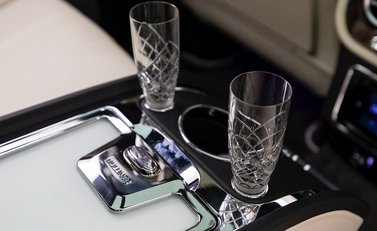 Bentley Bentayga W12 Mulliner 18