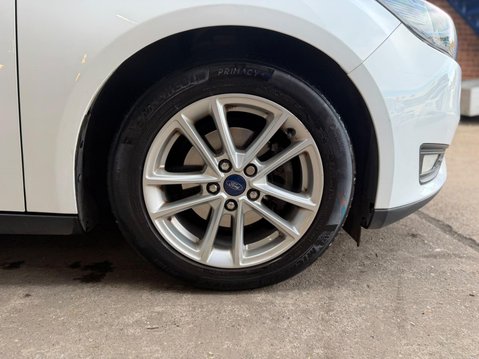 Ford Focus 1.0T EcoBoost Zetec Euro 6 (s/s) 5dr 20