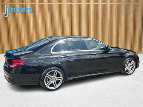 Mercedes-Benz E Class 2.0 E220d AMG Line (Premium) Saloon 4dr Diesel G-Tronic+ 4MATIC Euro 6 (s/s 25
