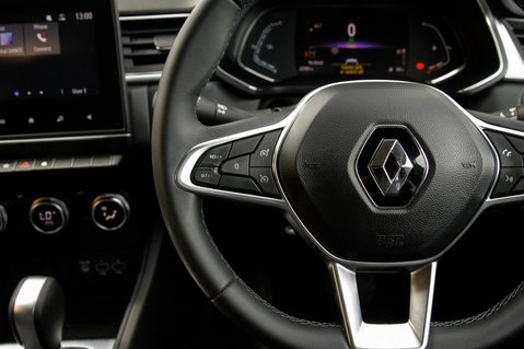 Renault Captur TECHNO E-TECH 18