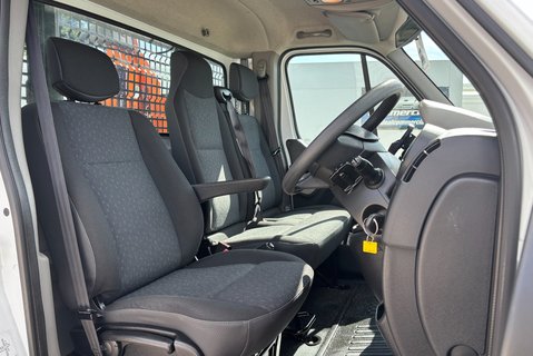 Vauxhall Movano R3500 L2 145 ps Dropside Truck with PH FV500 Swing Lift 4