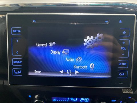 Toyota Hilux INVINCIBLE 4WD D-4D DCB 14