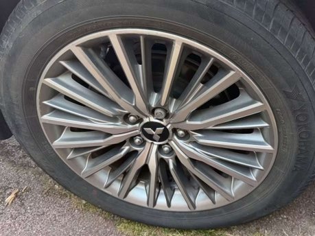 Mitsubishi Outlander 2.4h TwinMotor 13.8kWh Exceed SUV 5dr Petrol Plug-in Hybrid CVT 4WD Euro 6  10