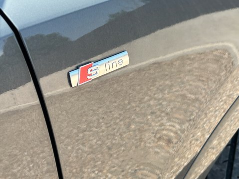 Audi Q3 TFSI QUATTRO S LINE 39