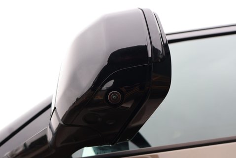 Land Rover Defender 110 D300 HARD TOP X MHEV HUGE FACTORY SPEC SEEKER STYLED WITH SEATS  10