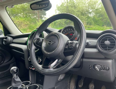 Mini Hatch 1.5 Cooper Classic 5dr 8