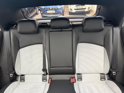 Volkswagen ID.3 Pro Performance 58kWh Family Auto 5dr 41