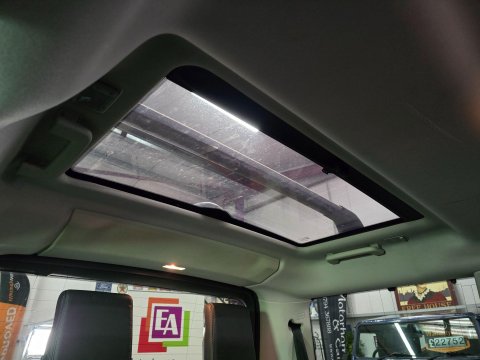 Land Rover Discovery 3.0 SD V6 HSE Auto 4WD Euro 5 5dr 20