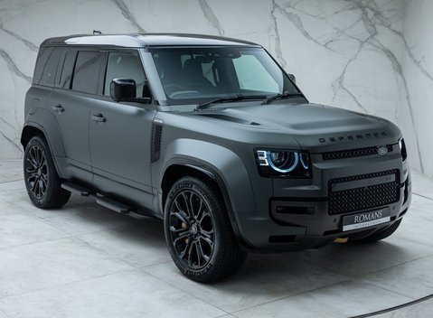 Land Rover Defender 110 OCTA EDITION ONE 10
