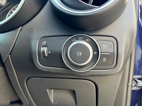 Alfa Romeo Stelvio 2.0T Speciale SUV 5dr Petrol Auto Q4 AWD Euro 6 (s/s) (280 ps) 23