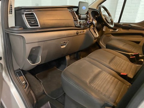 Ford Transit Custom 320 LIMITED DCIV ECOBLUE 20