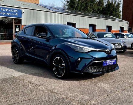 Toyota C-HR 1.8 C-HR GR Sport HEV CVT 5dr 4