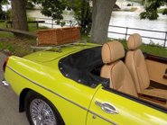 MG B ROADSTER 72