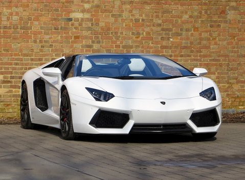 Lamborghini Aventador LP 700-4 Roadster 1