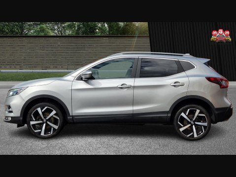 Nissan Qashqai TEKNA PLUS DIG-T 7