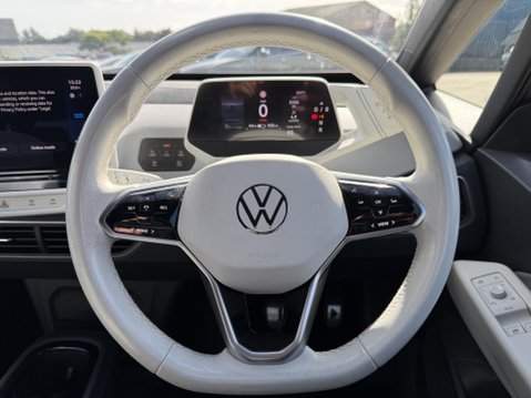 Volkswagen ID.3 Pro Performance 58kWh Business Hatchback 5dr Electric Auto (204 ps) 32