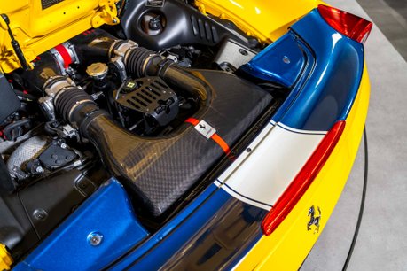 Ferrari 458 Speciale Aperta 1 OF 49 RHD. UK SUPPLIED. NART STRIPE. CARBON INT & EXT. LIFT 69
