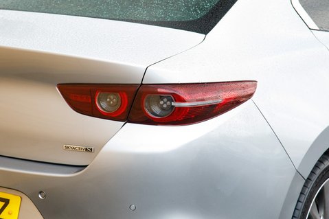 Mazda 3 GT SPORT MHEV 9