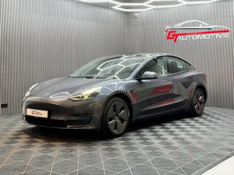 Tesla Model 3 (Dual Motor) Long Range Auto 4WDE 4dr 17