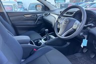 Nissan Qashqai VISIA DIG-T SMART VISION.. 7 SERVICES.. 1 PREVIOUS KEEPER..STUNNING EXAMPLE 2
