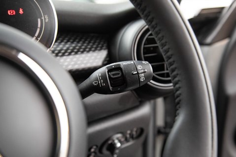 Mini Hatch COOPER S LEVEL 1 18