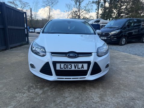 Ford Focus 1.0T EcoBoost Zetec Hatchback 5dr Petrol Manual Euro 5 (s/s) (125 ps) 4