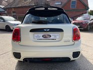 Mini Hatch COOPER 5