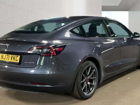 Tesla Model 3 Model 3 Long Range AWD 4WD 4dr 7
