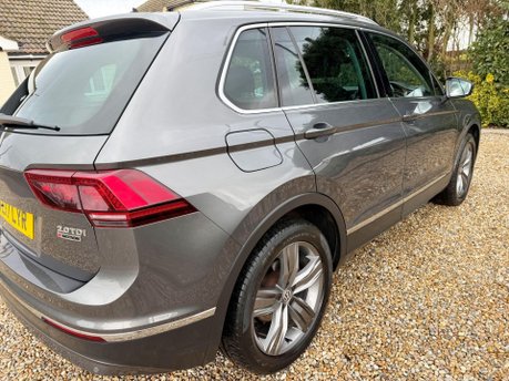 Volkswagen Tiguan 2.0 TDI BlueMotion Tech SEL DSG 4Motion Euro 6 (s/s) 5dr 10