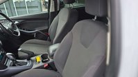 Ford Focus 1.6 Titanium Navigator Hatchback 5dr Petrol Powershift Euro 5 (125 ps) 30
