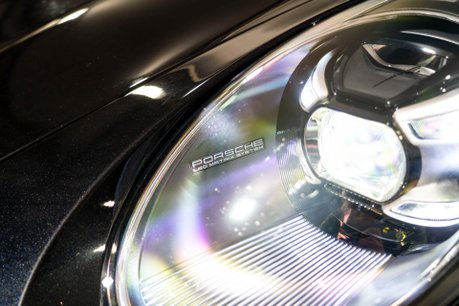 Porsche 911 TURBO S PDK. SPORTS CHRONO. HEATED & VENTILATED SEATS. PCCBS. SPORT EXHAUST 50