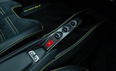 Ferrari F8 Tributo 24