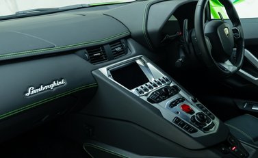 Lamborghini Aventador S LP 740-4 17
