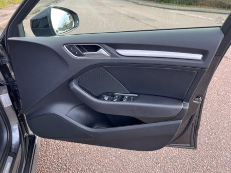 Audi A3 1.5 TFSI CoD Black Edition Sportback S Tronic Euro 6 (s/s) 5dr 52