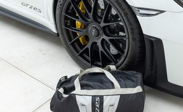 Porsche 911 GT2 RS (991) 45