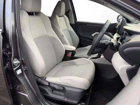 Toyota Yaris 1.5 Hybrid Excel 5dr CVT 18