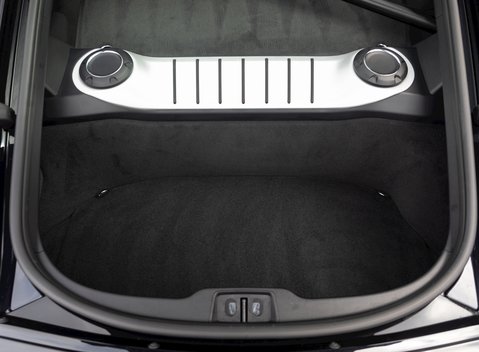 Porsche Cayman GT4 (718) 28