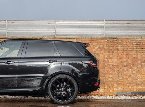 Land Rover Range Rover Sport 3.0 SDV6 Autobiography Dynamic 28