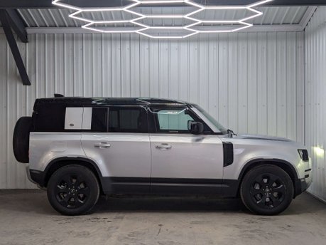 Land Rover Defender 3.0 Defender SE D MHEV Auto 4WD 5dr 17