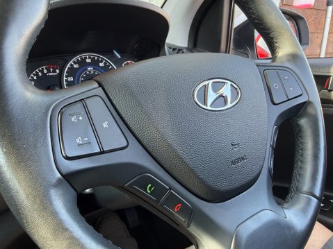 Hyundai i10 SE AUTOMATIC 27