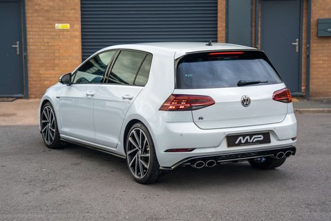 Volkswagen Golf 2.0 Golf R TSi Semi-Auto 4WD 5dr 11
