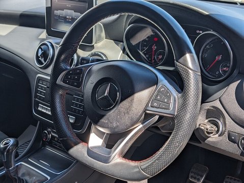 Mercedes-Benz CLA Class CLA 200 D AMG LINE 11