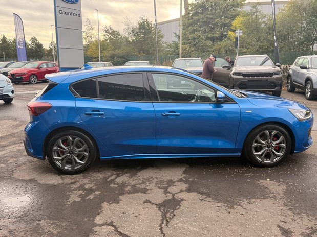 Ford Focus ST-LINE 8