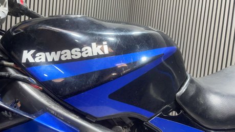 Kawasaki ZZR 1991 SPARES OR REPAIR PROJECT BREAKER PARTS BIKE 600CC CLASSIC 17